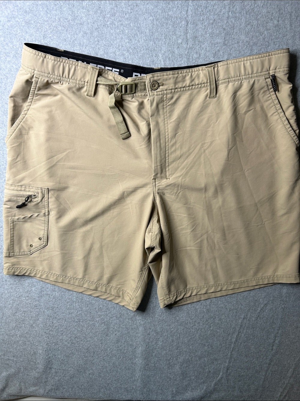 Realtree Men's Khaki Cargo Performance Shorts